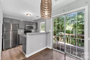6315 Windsor Gate Ln, Charlotte, NC 28215 - Photo 4