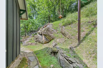 145 Hiaway Trail, Clyde, NC 28721 - Photo 18