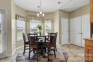 1826 Conifer Cir, Charlotte, NC 28213 - Photo 6