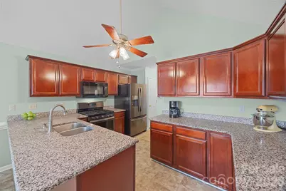 808 Chipmeadow Lane, York, SC 29745 - Photo 8
