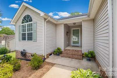 808 Chipmeadow Lane, York, SC 29745 - Photo 2