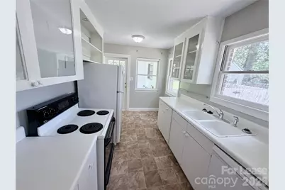 3120 Cambridge Road, Charlotte, NC 28209 - Photo 6