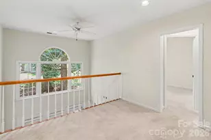 8618 Fox Chase Ln, Charlotte, NC 28269 - Photo 14