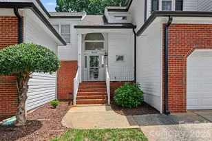 8618 Fox Chase Ln, Charlotte, NC 28269 - Photo 2