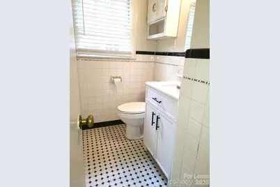 2245 Crescent Avenue #1, Charlotte, NC 28207 - Photo 8
