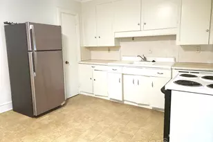 2245 Crescent Ave, Charlotte, NC 28207 - Photo 2