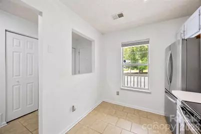 6404 Windsor Gate Lane, Charlotte, NC 28215 - Photo 6