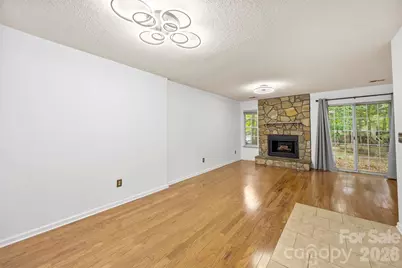 6404 Windsor Gate Lane, Charlotte, NC 28215 - Photo 10