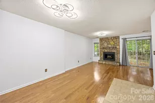 6404 Windsor Gate Ln, Charlotte, NC 28215 - Photo 10
