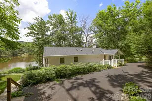 211 Rhododendron Ave, Black Mountain, NC 28711 - Photo 12
