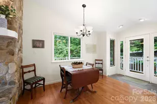 211 Rhododendron Ave, Black Mountain, NC 28711 - Photo 16
