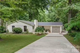 1889 Faculty Dr, Winston Salem, NC 27106 - Photo 2