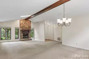 1 Bridle Path Ct, Hendersonville, NC 28791 - Photo 8