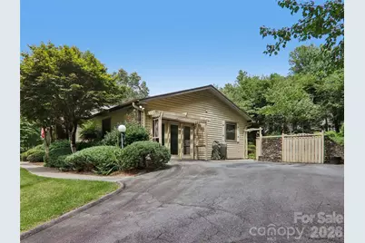 1 Bridle Path Court, Hendersonville, NC 28791 - Photo 4