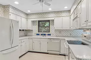 1 Bridle Path Ct, Hendersonville, NC 28791 - Photo 16
