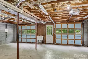 1 Bridle Path Ct, Hendersonville, NC 28791 - Photo 36