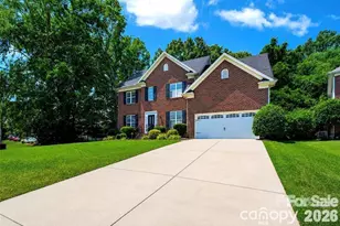 11005 Chilcomb Ct, Charlotte, NC 28262 - Photo 2