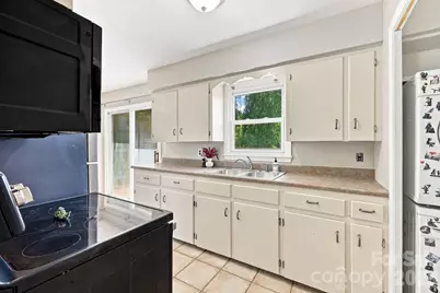 14 E Indiana Avenue, Asheville, NC 28806 - Photo 6