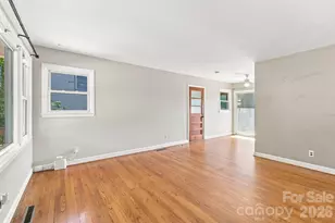 14 E Indiana Ave, Asheville, NC 28806 - Photo 4
