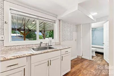 14 E Indiana Avenue, Asheville, NC 28806 - Photo 20