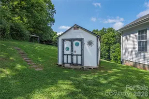 34 Joy Hughes Ln, Leicester, NC 28748 - Photo 26