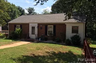 327 Westwood Dr, Statesville, NC 28677 - Photo 2