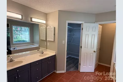 4370 Fellows Lane, Charlotte, NC 28215 - Photo 12