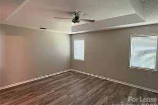 4370 Fellows Ln, Charlotte, NC 28215 - Photo 14