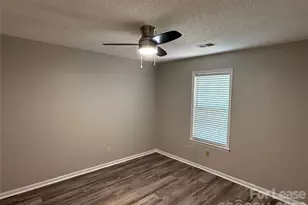 4370 Fellows Ln, Charlotte, NC 28215 - Photo 6
