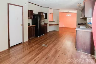 308 Forest Hollow Dr, Statesville, NC 28677 - Photo 8