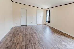 308 Forest Hollow Dr, Statesville, NC 28677 - Photo 10