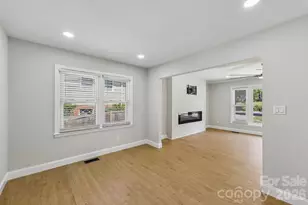 3414 Winterfield Pl, Charlotte, NC 28205 - Photo 12