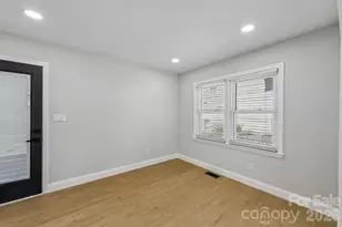 3414 Winterfield Pl, Charlotte, NC 28205 - Photo 10