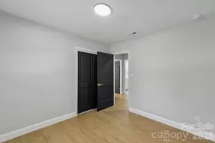 3414 Winterfield Pl, Charlotte, NC 28205 - Photo 18