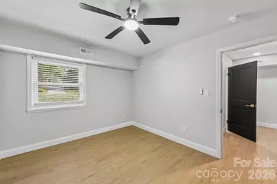 3414 Winterfield Place, Charlotte, NC 28205 - Photo 32