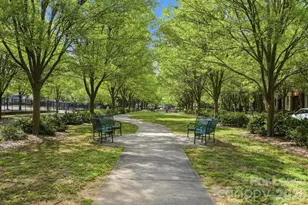 614 E 9th St, Charlotte, NC 28202 - Photo 44