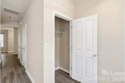 614 E 9th Street, Charlotte, NC 28202 - Photo 20