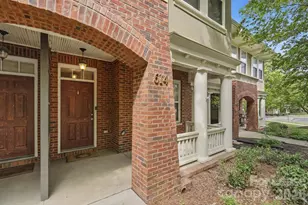 614 E 9th St, Charlotte, NC 28202 - Photo 2