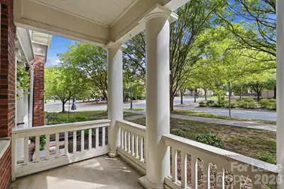 614 E 9th Street, Charlotte, NC 28202 - Photo 4