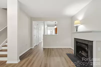614 E 9th Street, Charlotte, NC 28202 - Photo 8