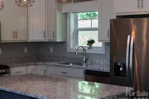 204 Mostert Dr, Asheville, NC 28804 - Photo 14