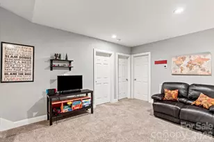 204 Mostert Dr, Asheville, NC 28804 - Photo 28