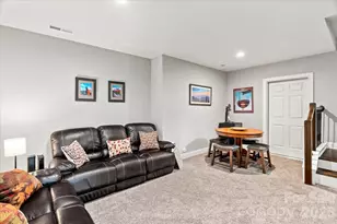 204 Mostert Dr, Asheville, NC 28804 - Photo 26