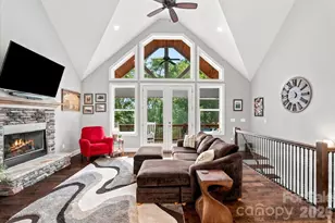 204 Mostert Dr, Asheville, NC 28804 - Photo 2