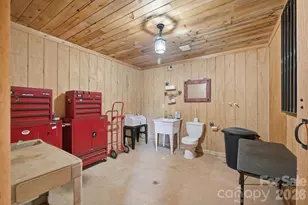212-A Scism Rd, Kings Mountain, NC 28086 - Photo 32