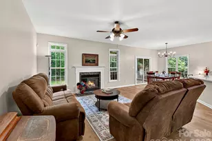 8505 Tintinhull Ln, Waxhaw, NC 28173 - Photo 12