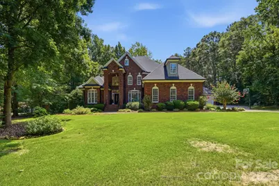 832 Savile Lane, Fort Mill, SC 29715 - Photo 2
