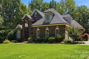 832 Savile Ln, Fort Mill, SC 29715 - Photo 8