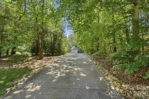 832 Savile Ln, Fort Mill, SC 29715 - Photo 6
