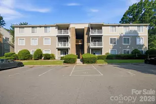 9505 University Terrace Dr, Charlotte, NC 28262 - Photo 1